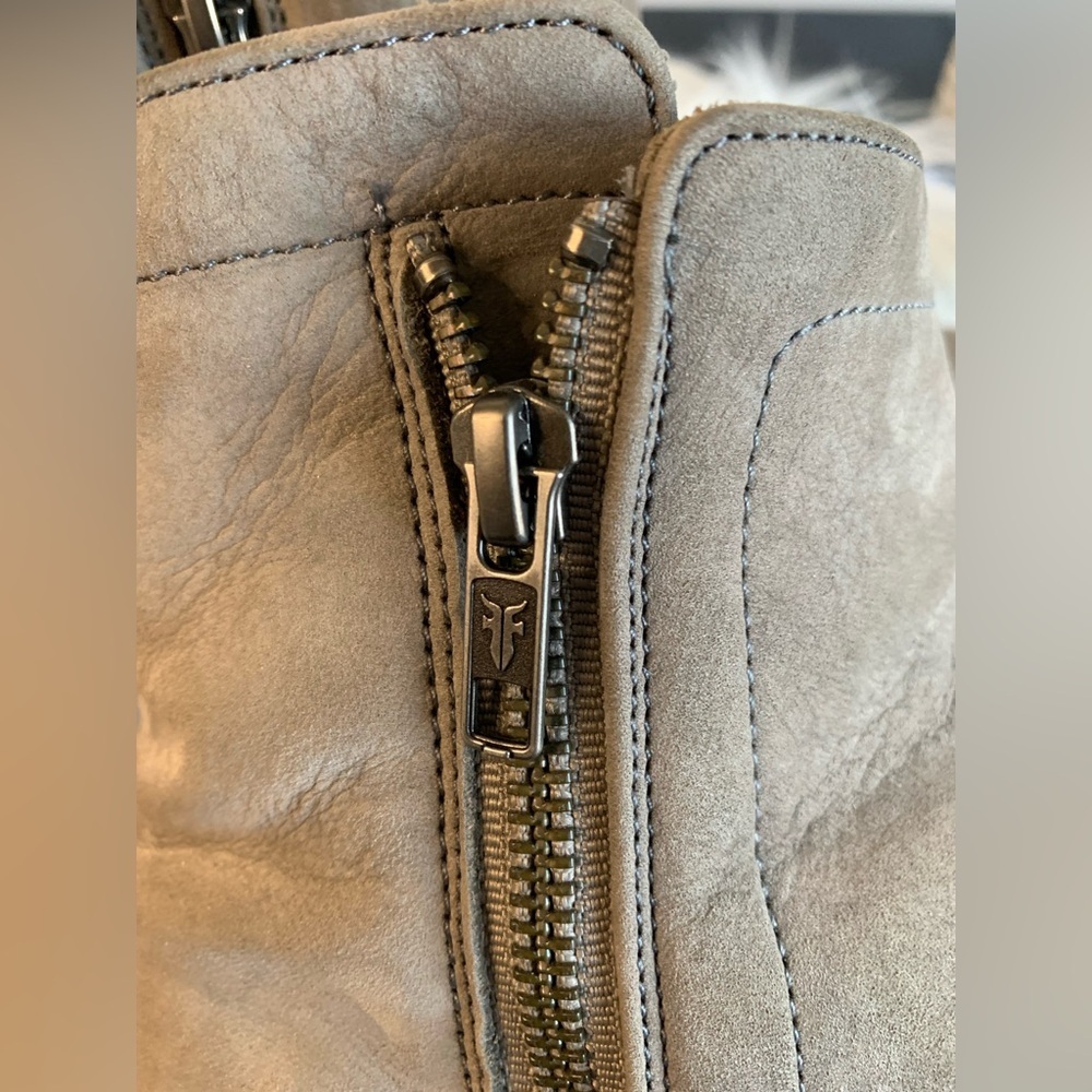 Frye Natalie Double Zipper Grey Boots - Size EU 36 - Picture 10 of 13